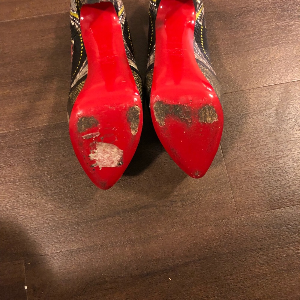 Christian Louboutin Daffodile Python - image 4